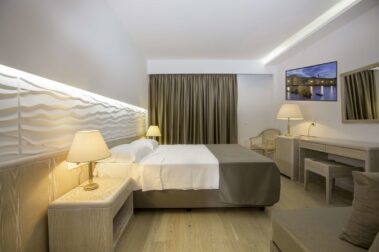 59c4cd6217ef930001df128a_room1