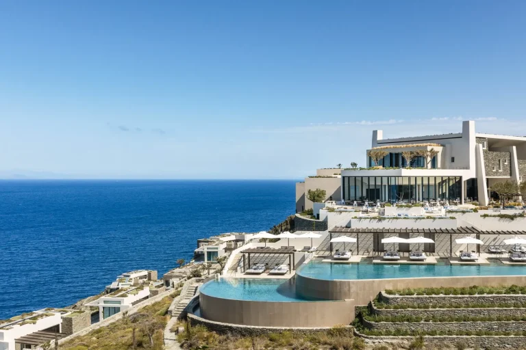 One&Only Kea Island Χ Vestal One&Only Kea Island Χ Vestal