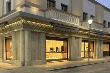 1.	Κοσμηματοπωλείο VOLAKAS